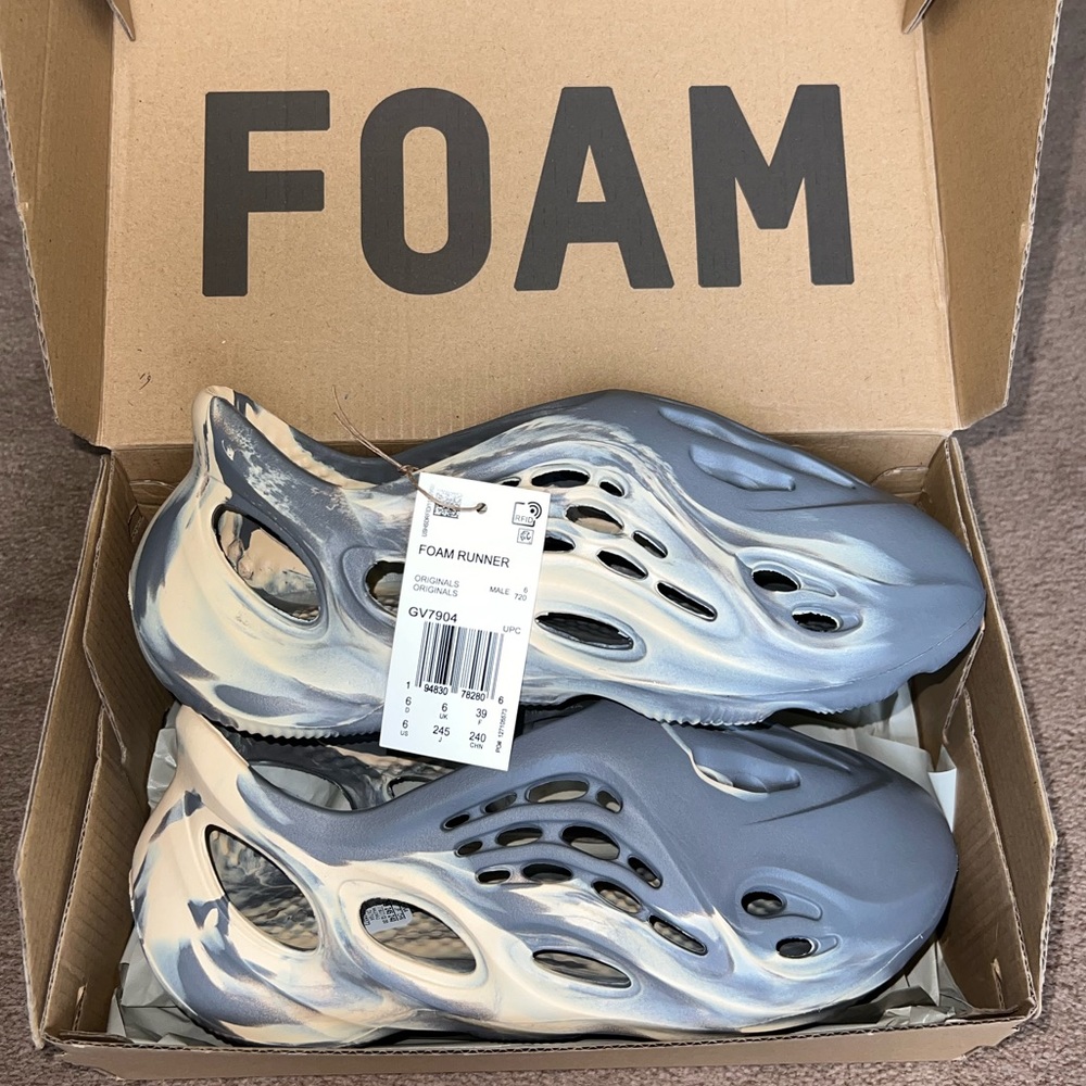 Yeezy Foam Runner